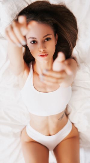 Сола Зола порно - звезда и модель Sola Zola